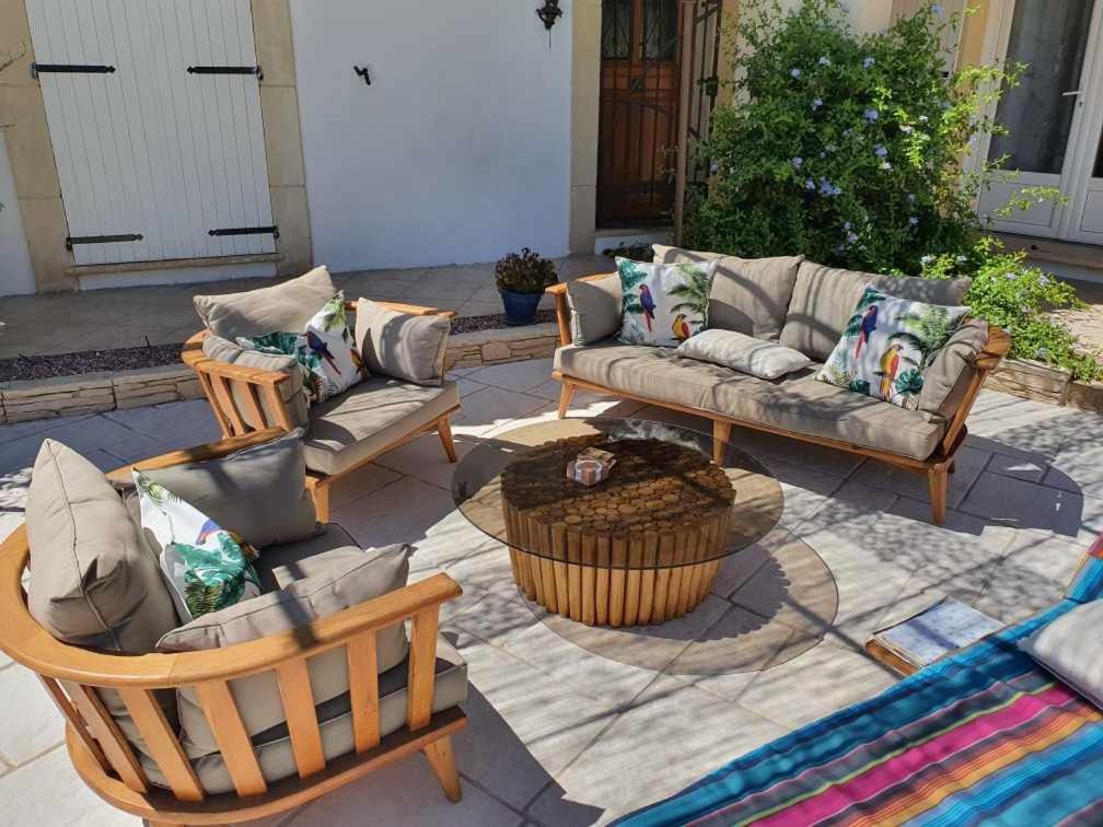 Fenetre Sur Les Alpilles Bed and Breakfast Saint-Martin-de-Crau Eksteriør billede