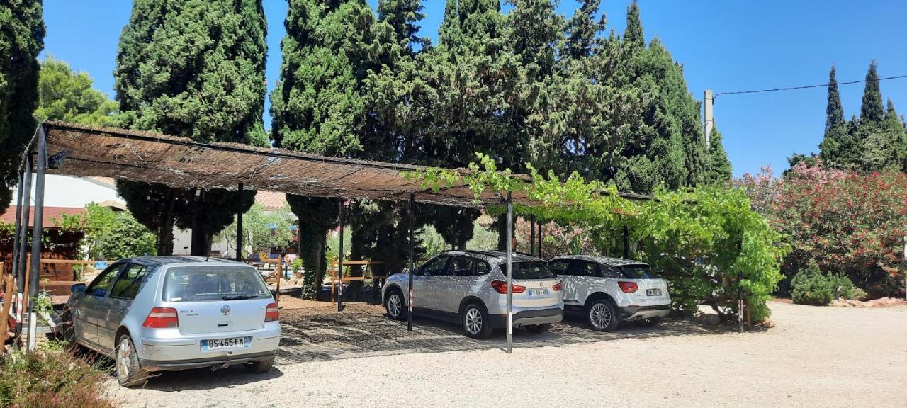 Fenetre Sur Les Alpilles Bed and Breakfast Saint-Martin-de-Crau Eksteriør billede
