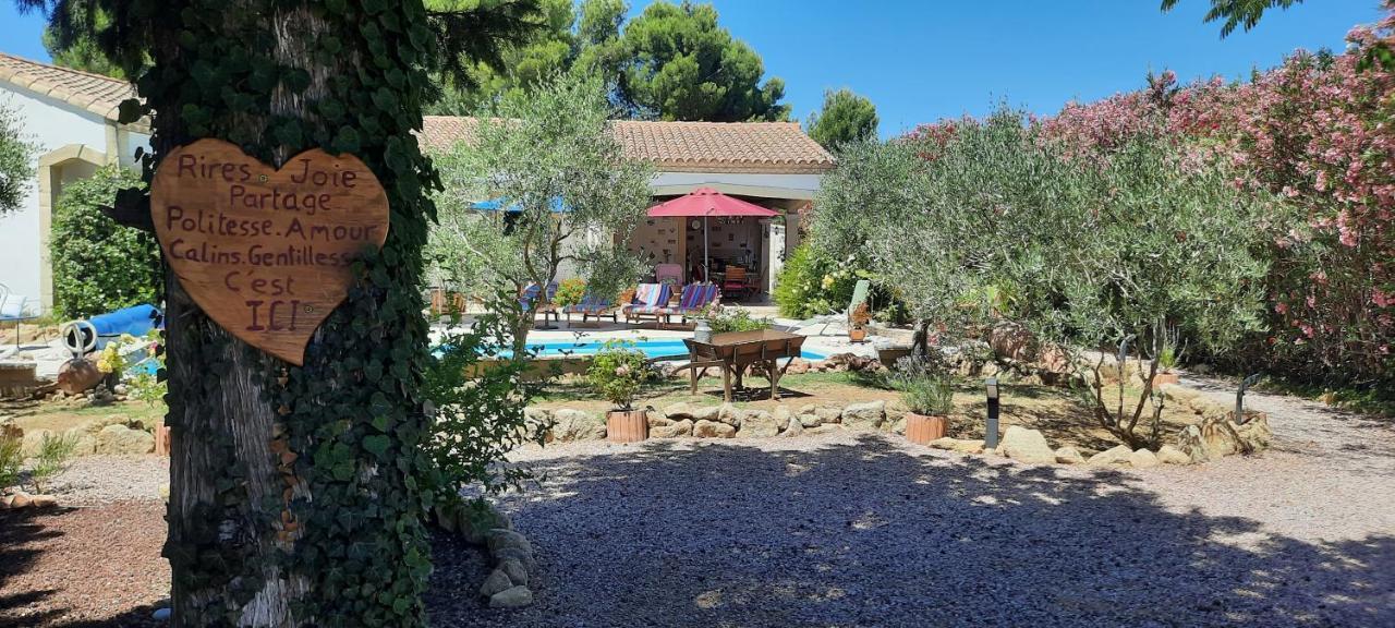 Fenetre Sur Les Alpilles Bed and Breakfast Saint-Martin-de-Crau Eksteriør billede