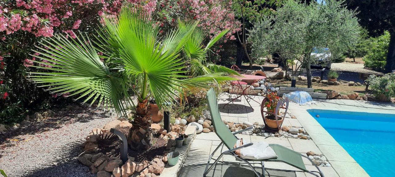 Fenetre Sur Les Alpilles Bed and Breakfast Saint-Martin-de-Crau Eksteriør billede