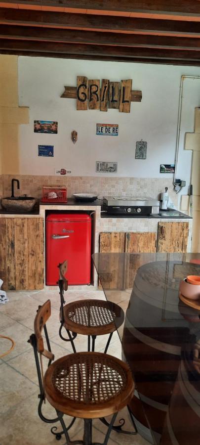 Fenetre Sur Les Alpilles Bed and Breakfast Saint-Martin-de-Crau Eksteriør billede